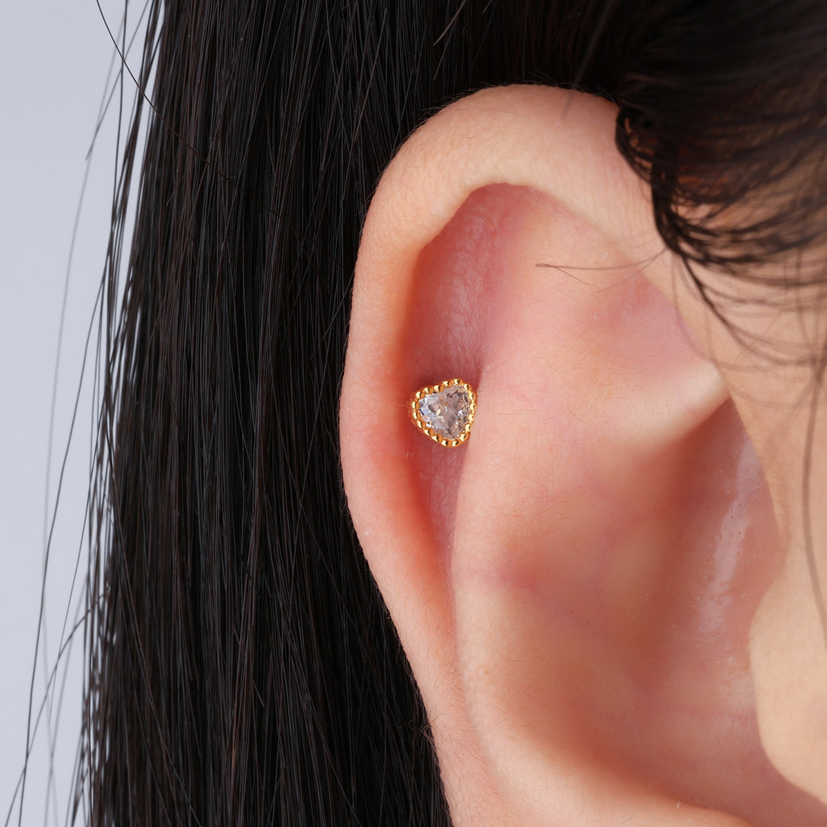 Sparkly Heart Stud - Stainless Steel - Upper Lobe, Helix, Flat - Oumo Jewelry