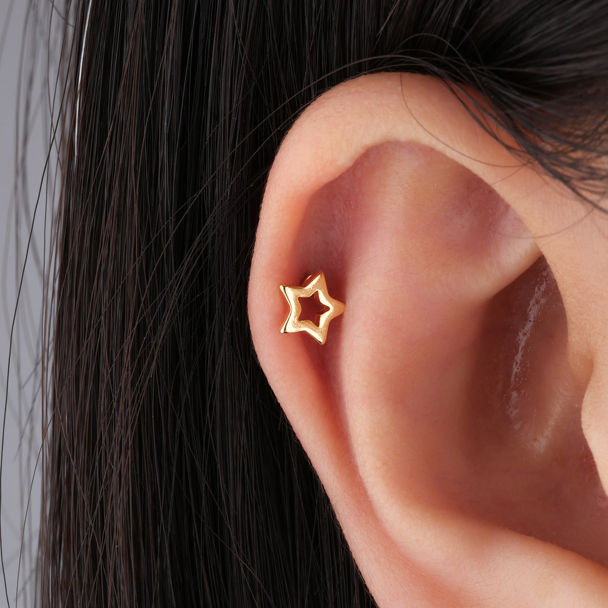 Simple Hollow Star Stud - Stainless Steel - Upper Lobe, Helix, Flat - Oumo Jewelry