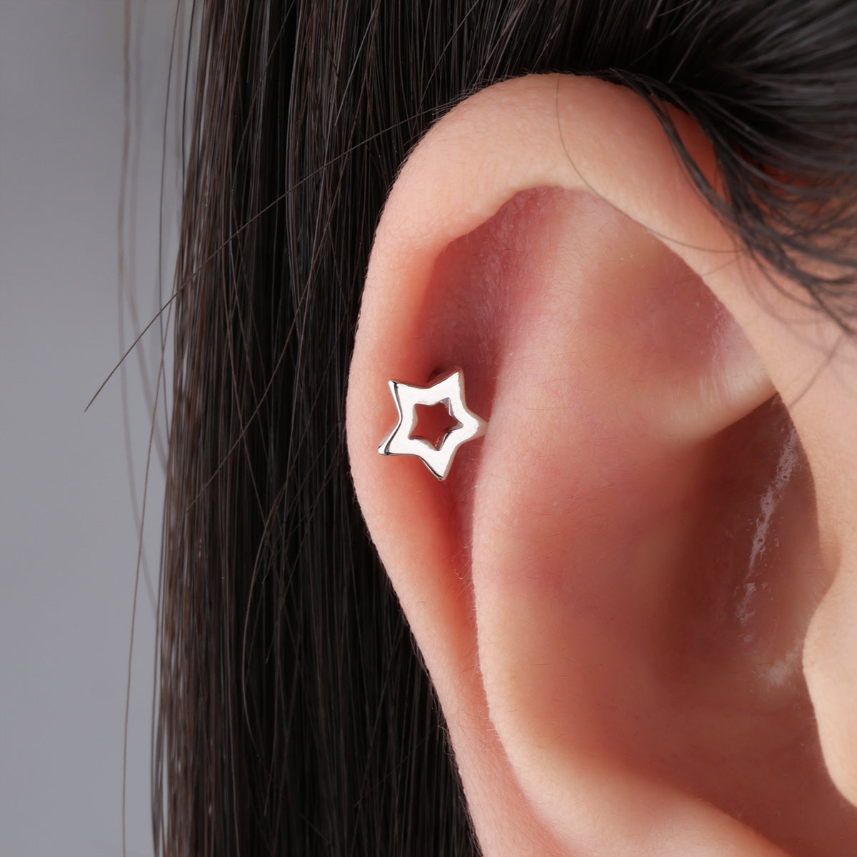 Simple Hollow Star Stud - Stainless Steel - Upper Lobe, Helix, Flat - Oumo Jewelry