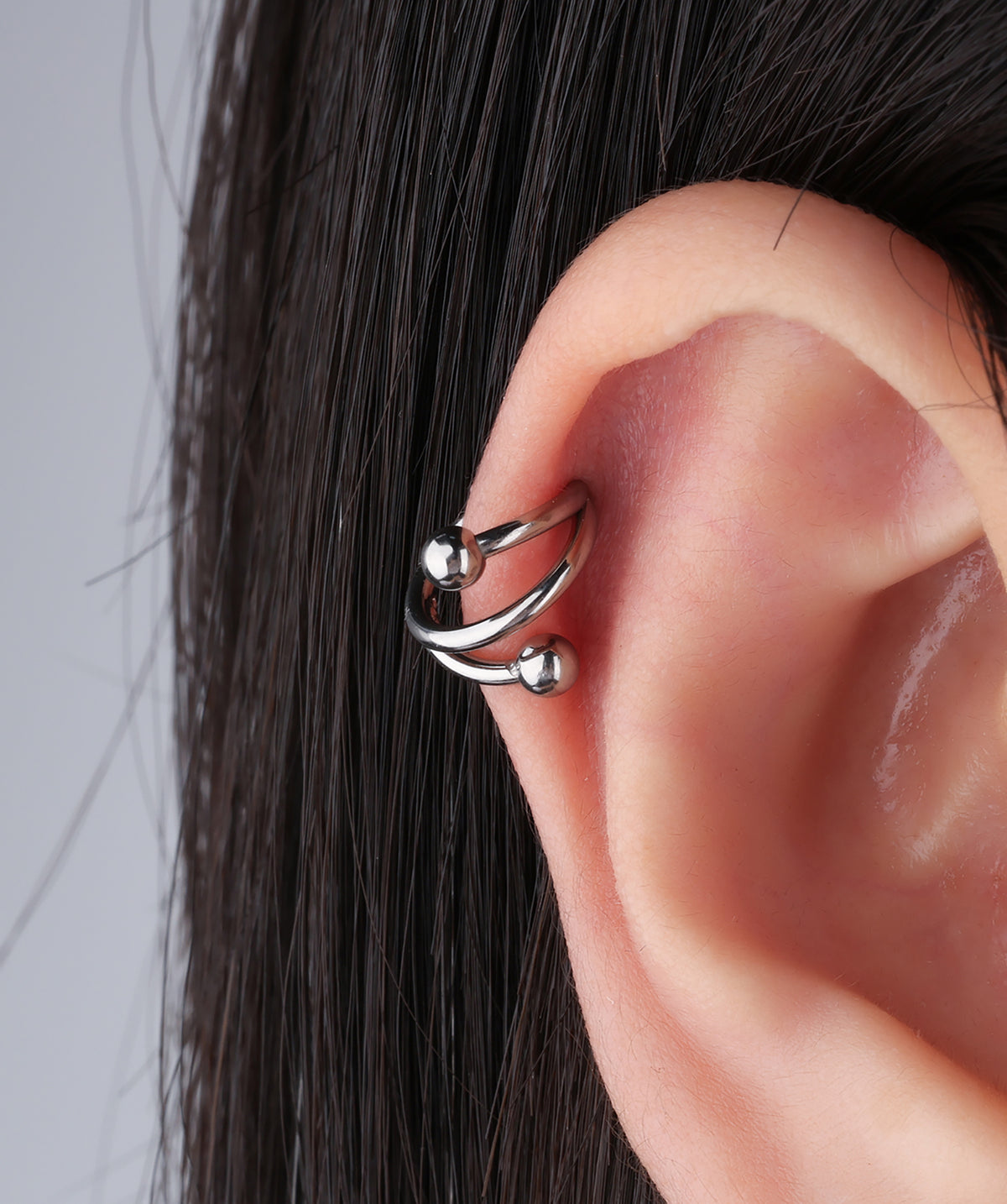 Cool Titanium Clicker Hoop - Titanium - Lobe, Upper Lobe, Helix - Oumo Jewelry