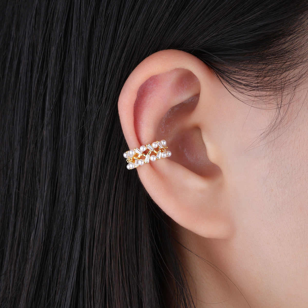 Exquisite Pearl Ear Cuff - Brass - Oumo Jewelry