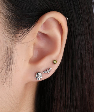 💀Titanium Cool Skull Flatback Stud - OumoJewelry