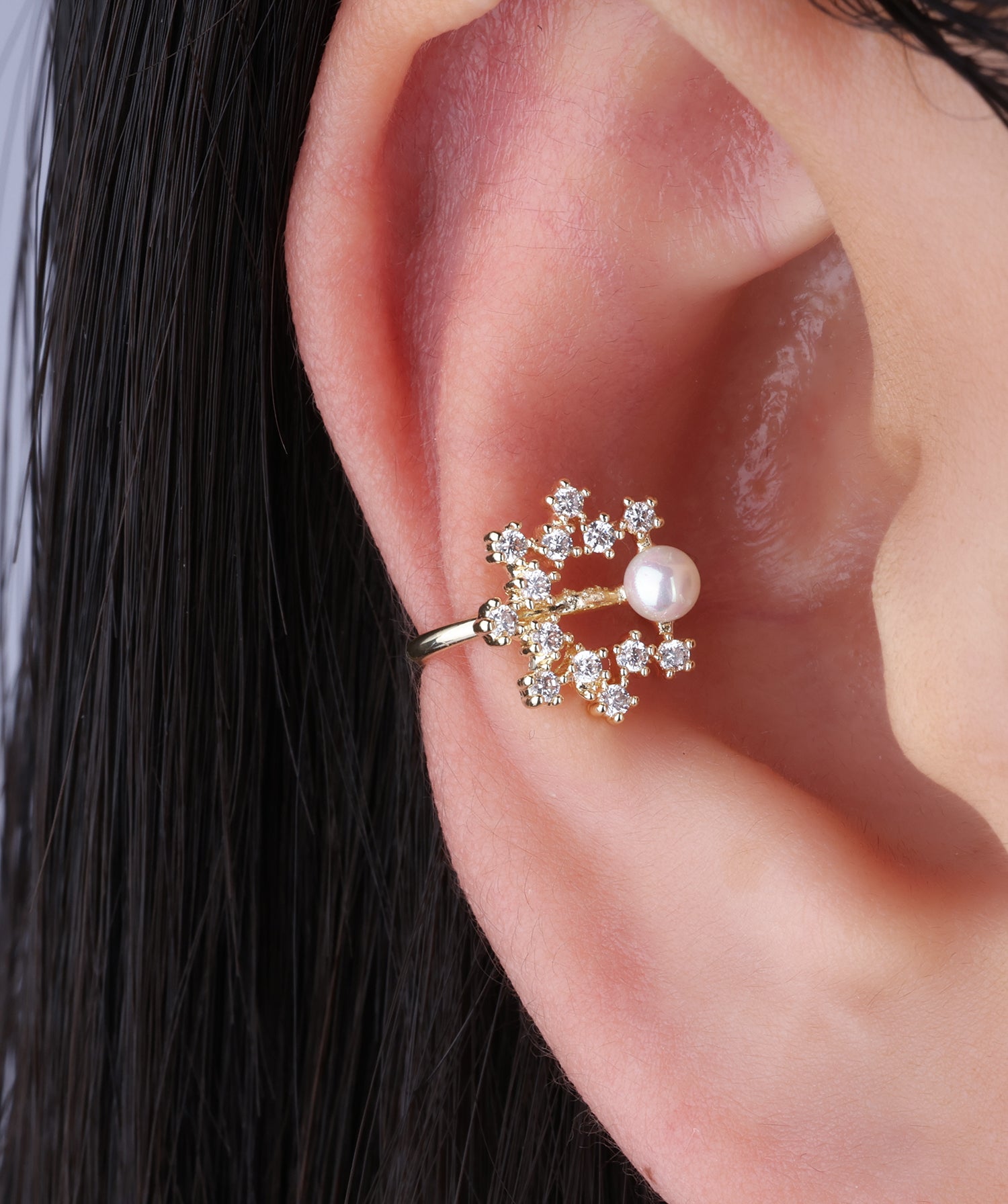 Delicate Snowflake Pearl Ear Cuff