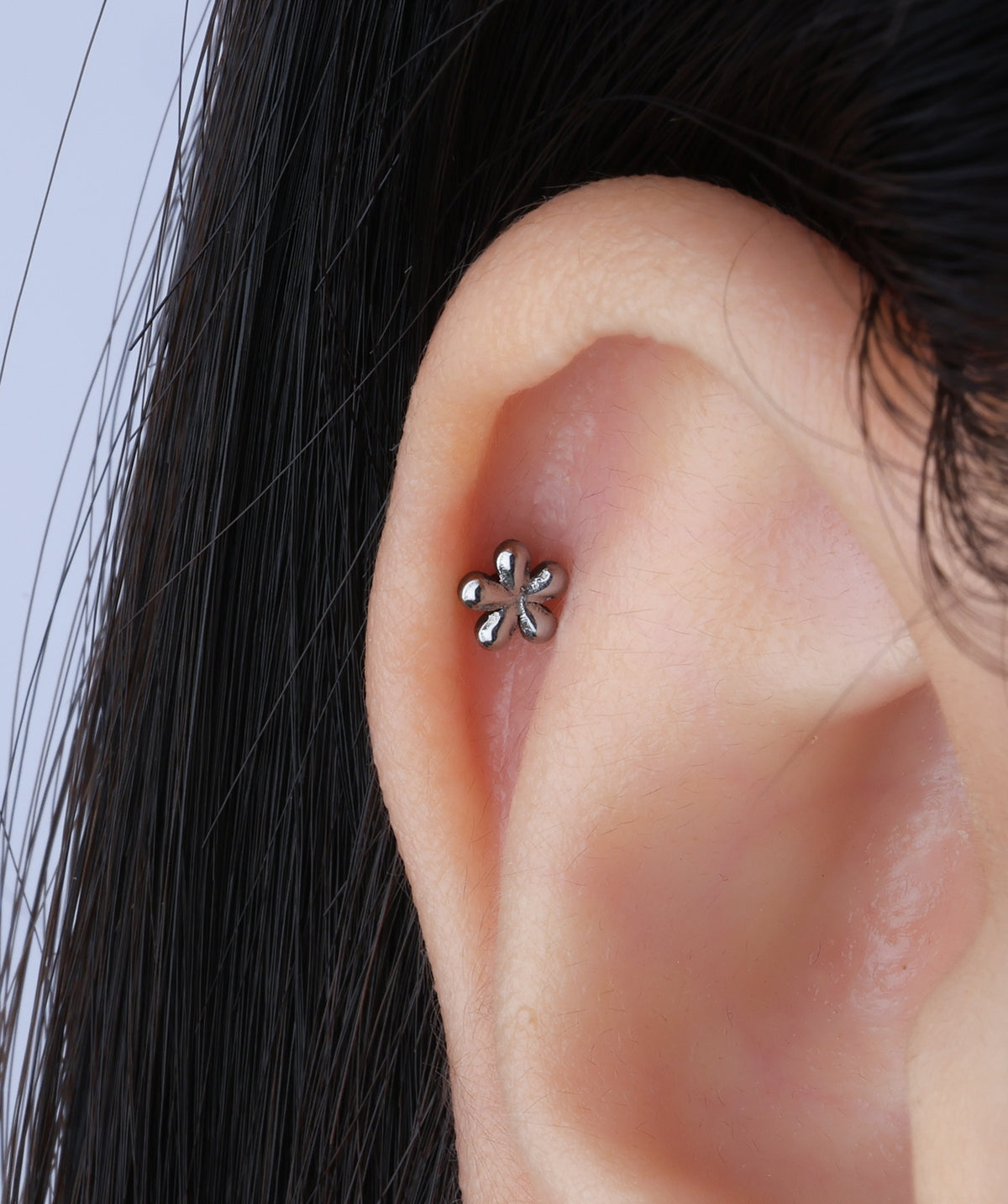 Titanium Flower Flatback Stud - Titanium - Helix, Forward Helix, Upper Lobe - Oumo Jewelry
