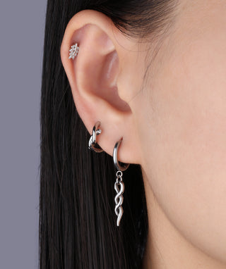 Delicate Leaf Stud - OumoJewelry