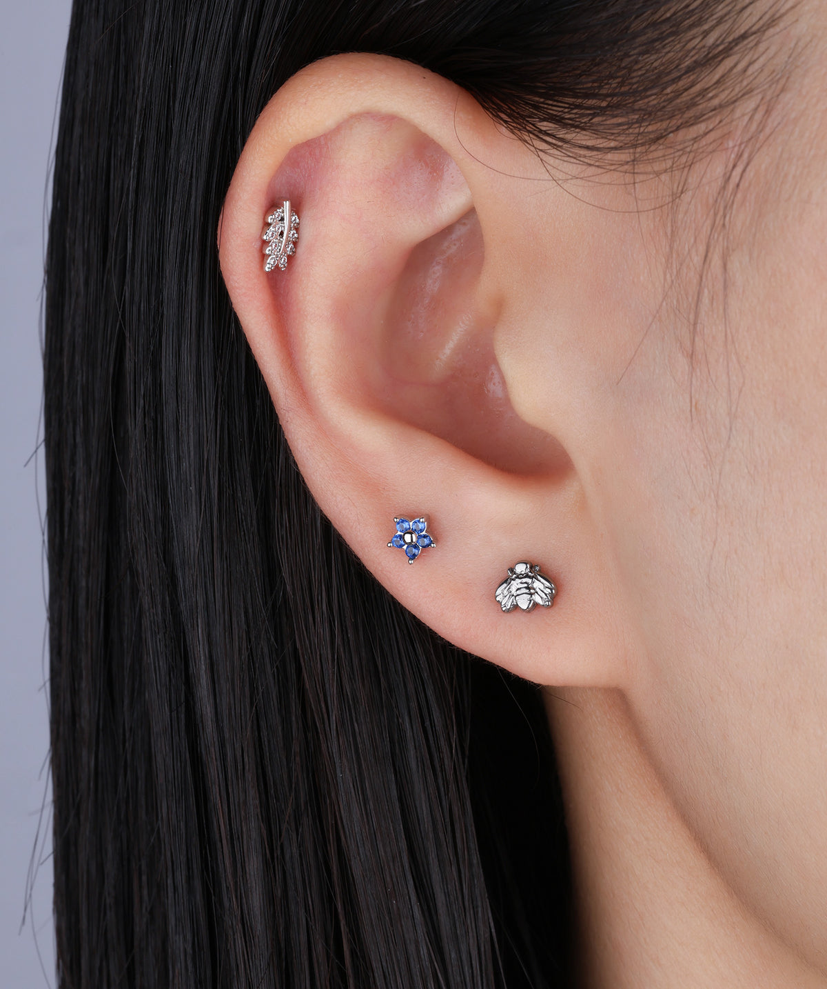Titanium Bee Flatback Stud - Titanium - Helix, Upper Lobe, Conch - Oumo Jewelry