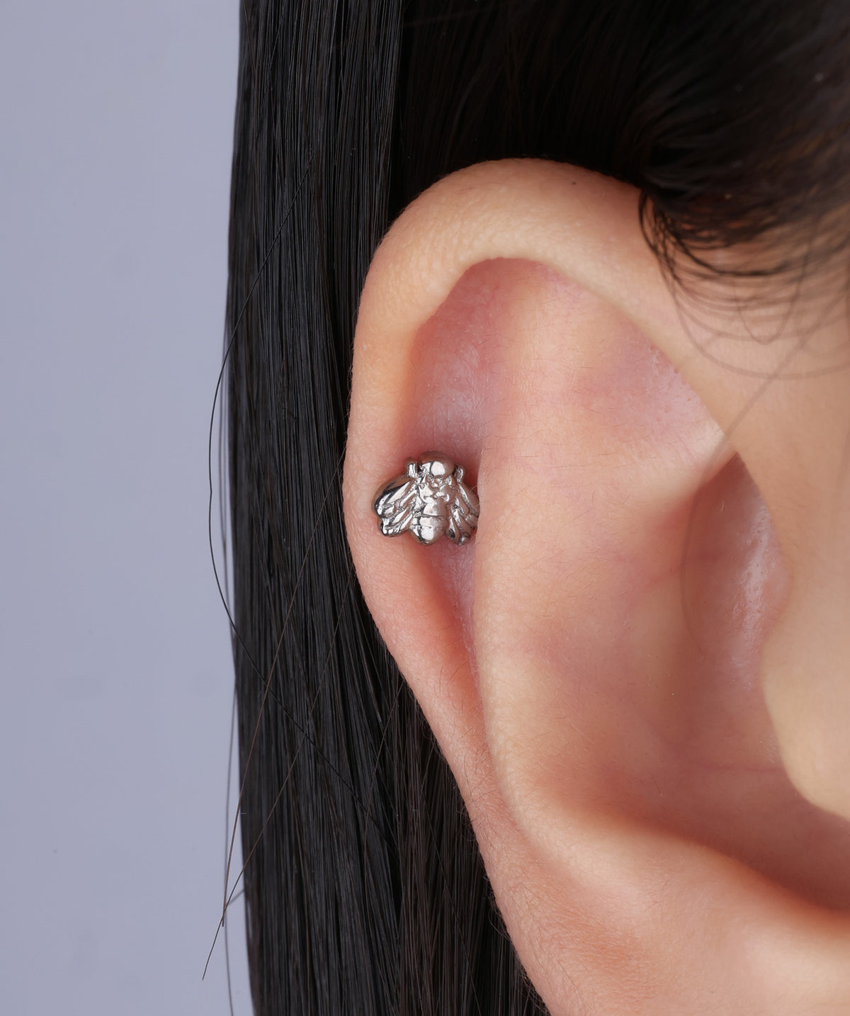 Titanium Bee Flatback Stud - Titanium - Helix, Upper Lobe, Conch - Oumo Jewelry
