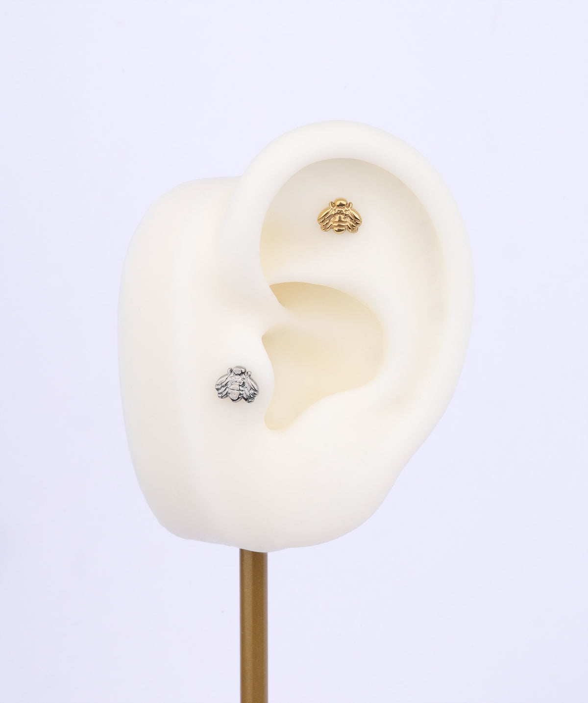 Titanium Bee Flatback Stud - Titanium - Helix, Upper Lobe, Conch - Oumo Jewelry