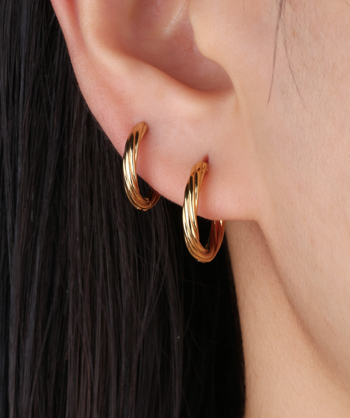 Classic Twist Hoop Earrings - Stainless Steel - Oumo Jewelry