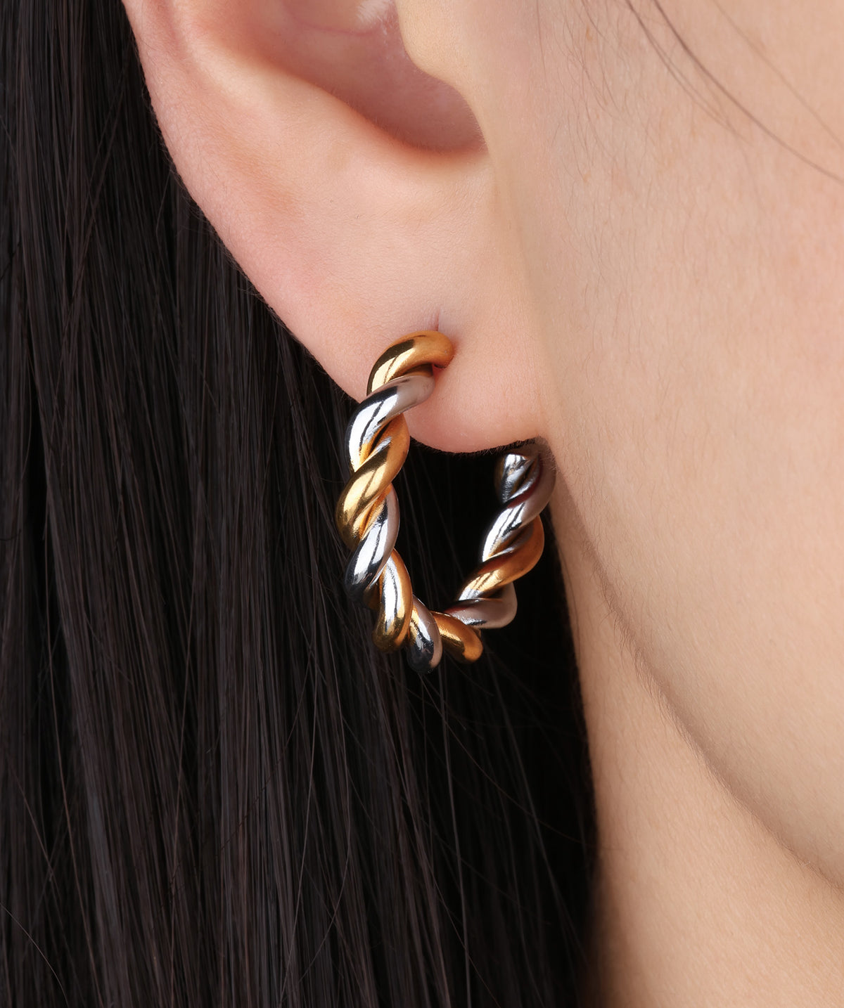 Twist Huggie Hoops - Stainless Steel - Oumo Jewelry