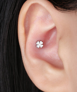 Lucky Leaf Clover Flatback Stud - OumoJewelry