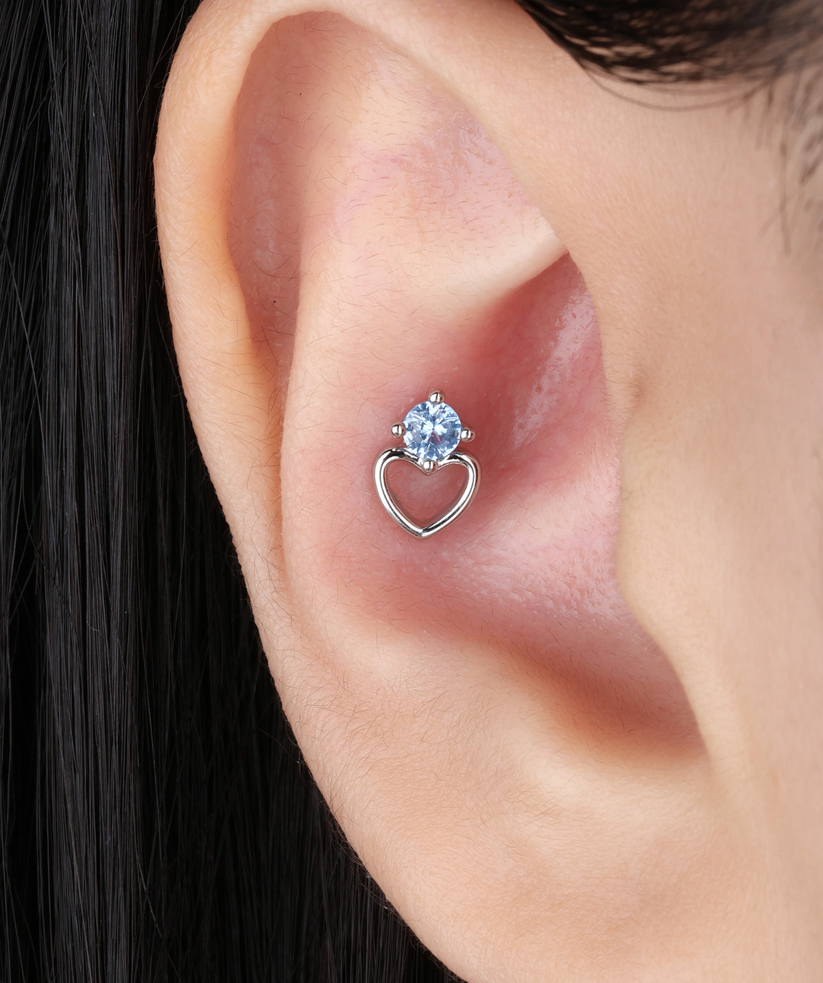 Charming Hollow Heart Stud - Stainless Steel - Upper Lobe, Helix - Oumo Jewelry