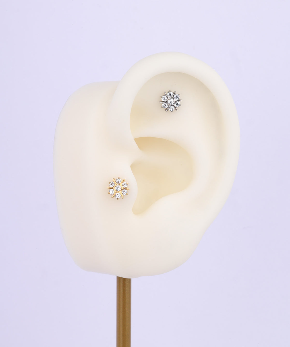 Titanium Exquisite Flower Flatback Stud - Titanium - Helix, Upper Lobe, Conch - Oumo Jewelry