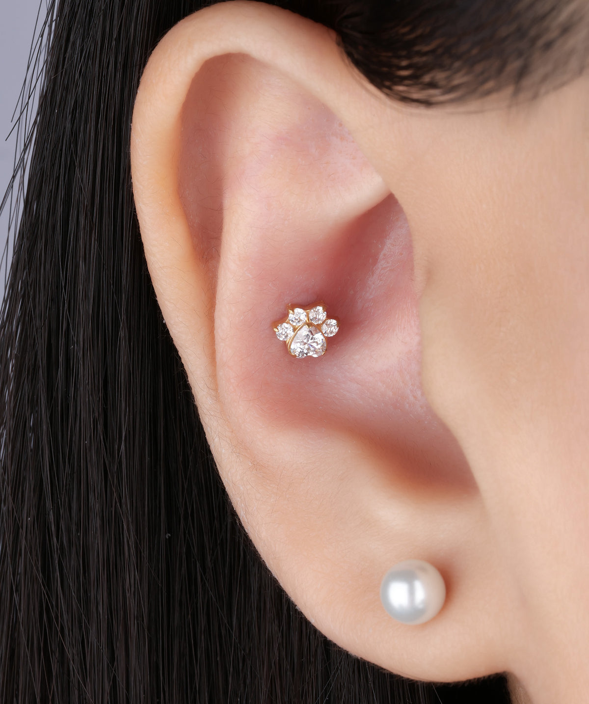Titanium Lovely Claw Flatback Stud - Titanium - Helix, Upper Lobe, Conch - Oumo Jewelry