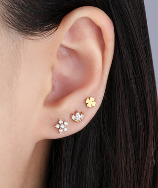 Sparkle Flower Flatback Stud - OumoJewelry