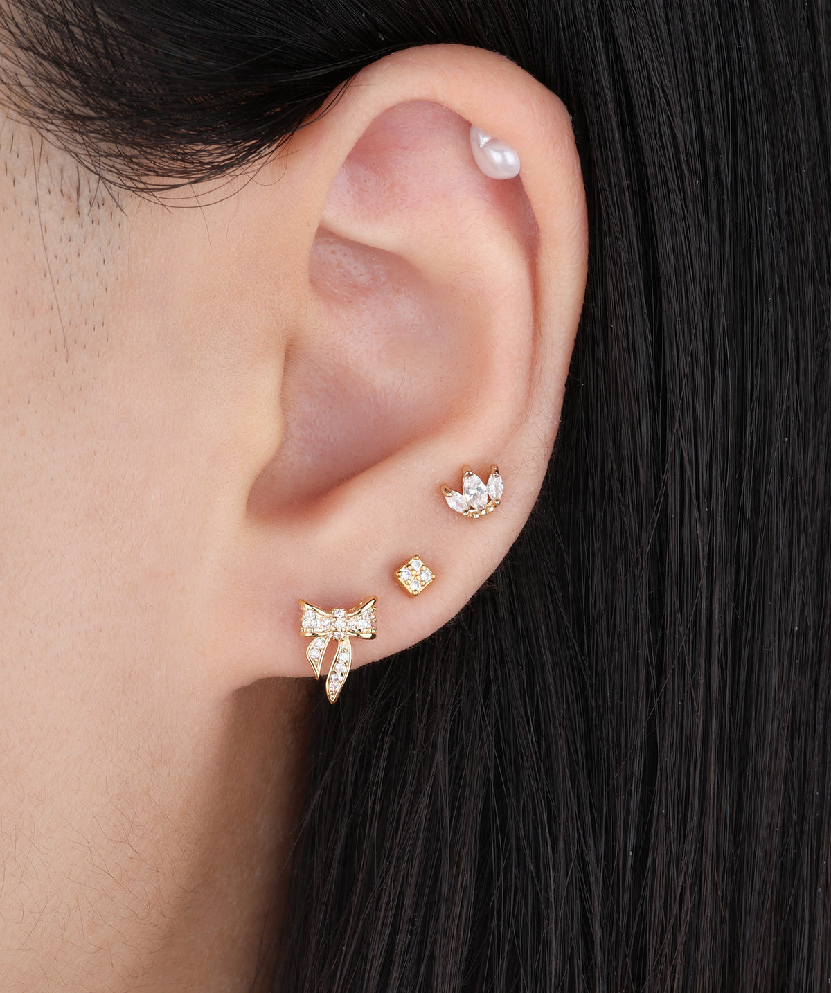 Exquisite Bow Stud - Stainless Steel - Upper Lobe, Helix, Flat - Oumo Jewelry