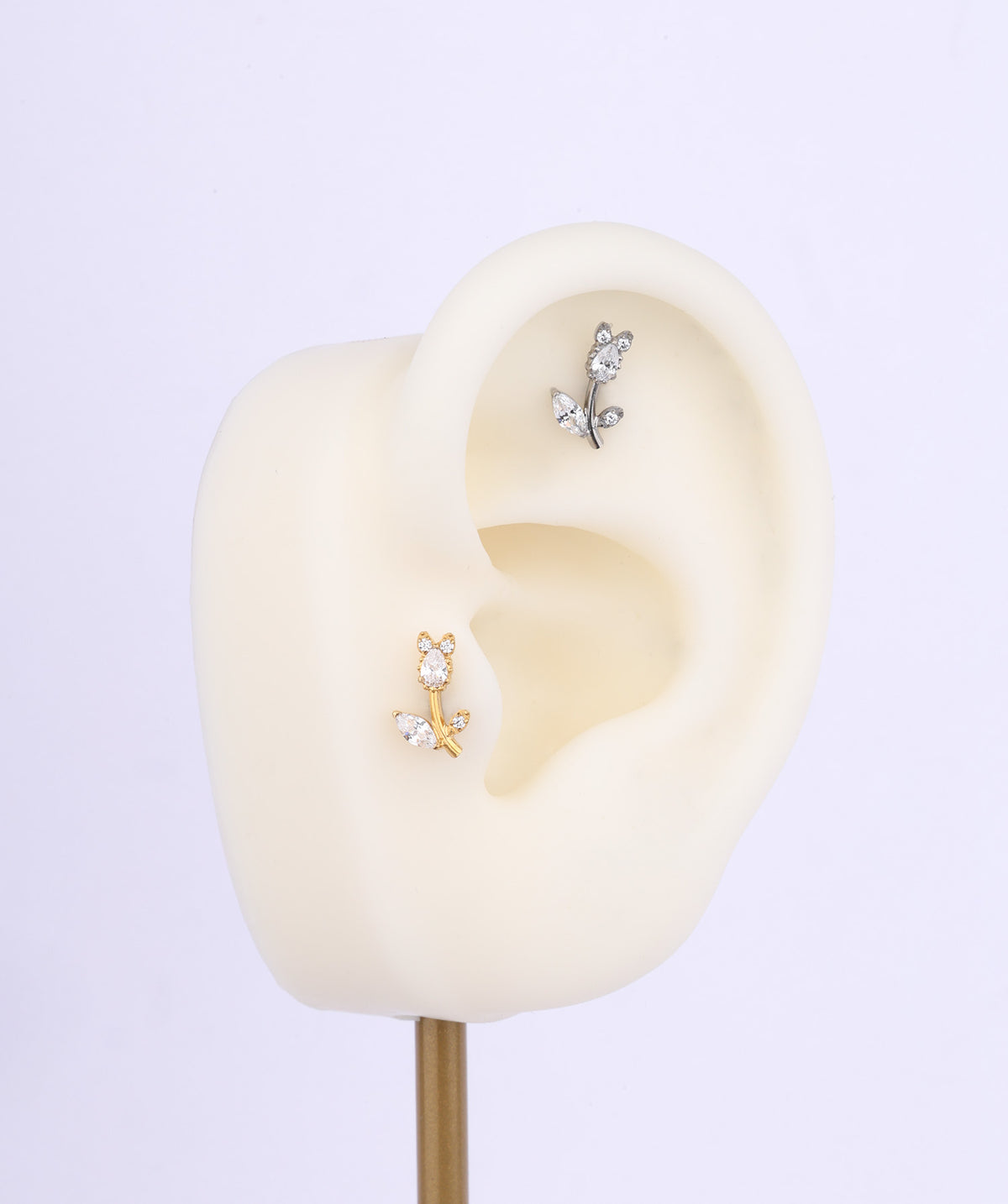 Titanium Tulip Flatback Stud - Titanium - Helix, Upper Lobe, Conch - Oumo Jewelry