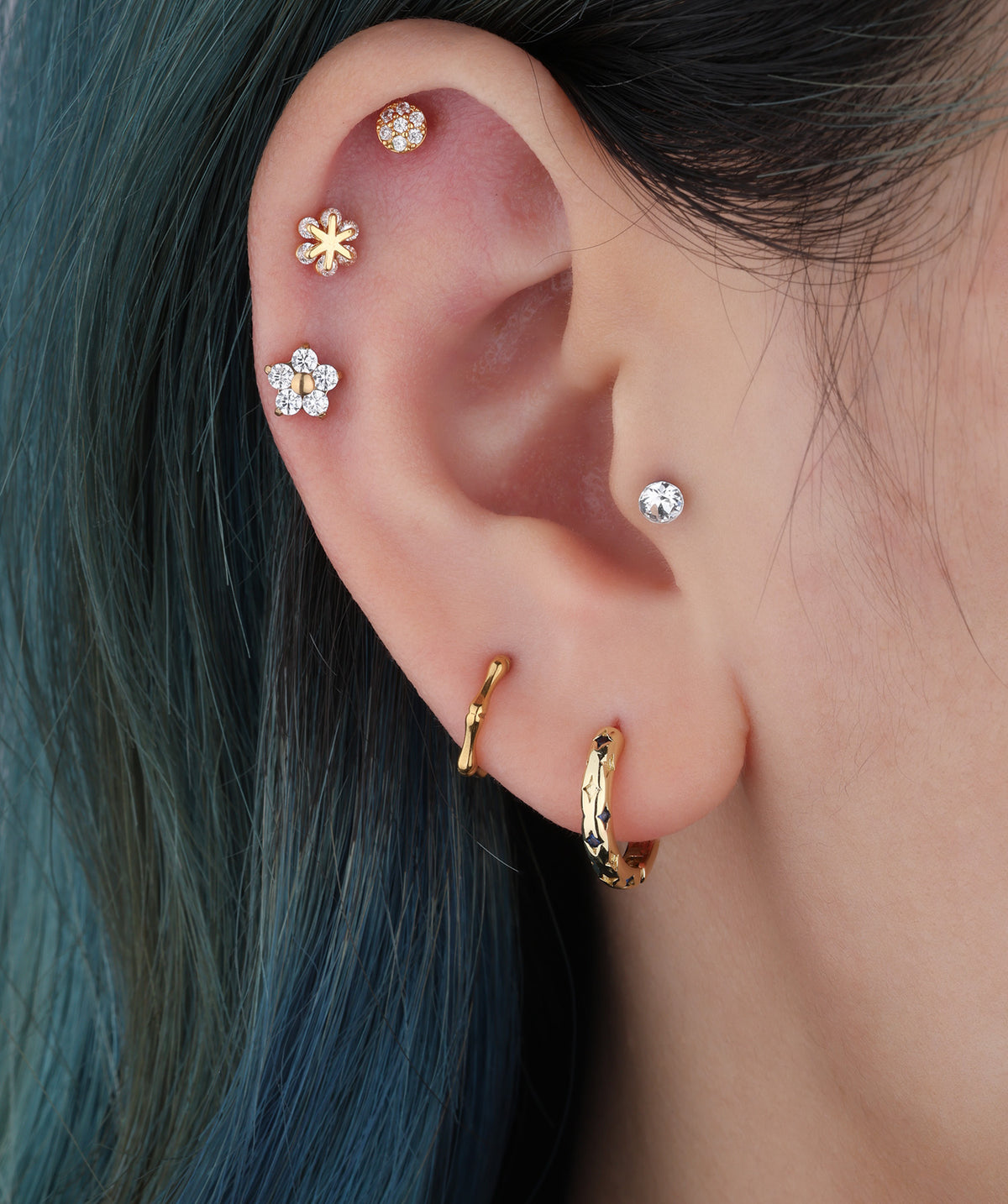 Titanium Flower Flatback Stud - Titanium - Helix, Forward Helix, Upper Lobe - Oumo Jewelry