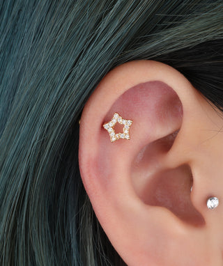 Hollow Star Vertical Helix Stud - OumoJewelry