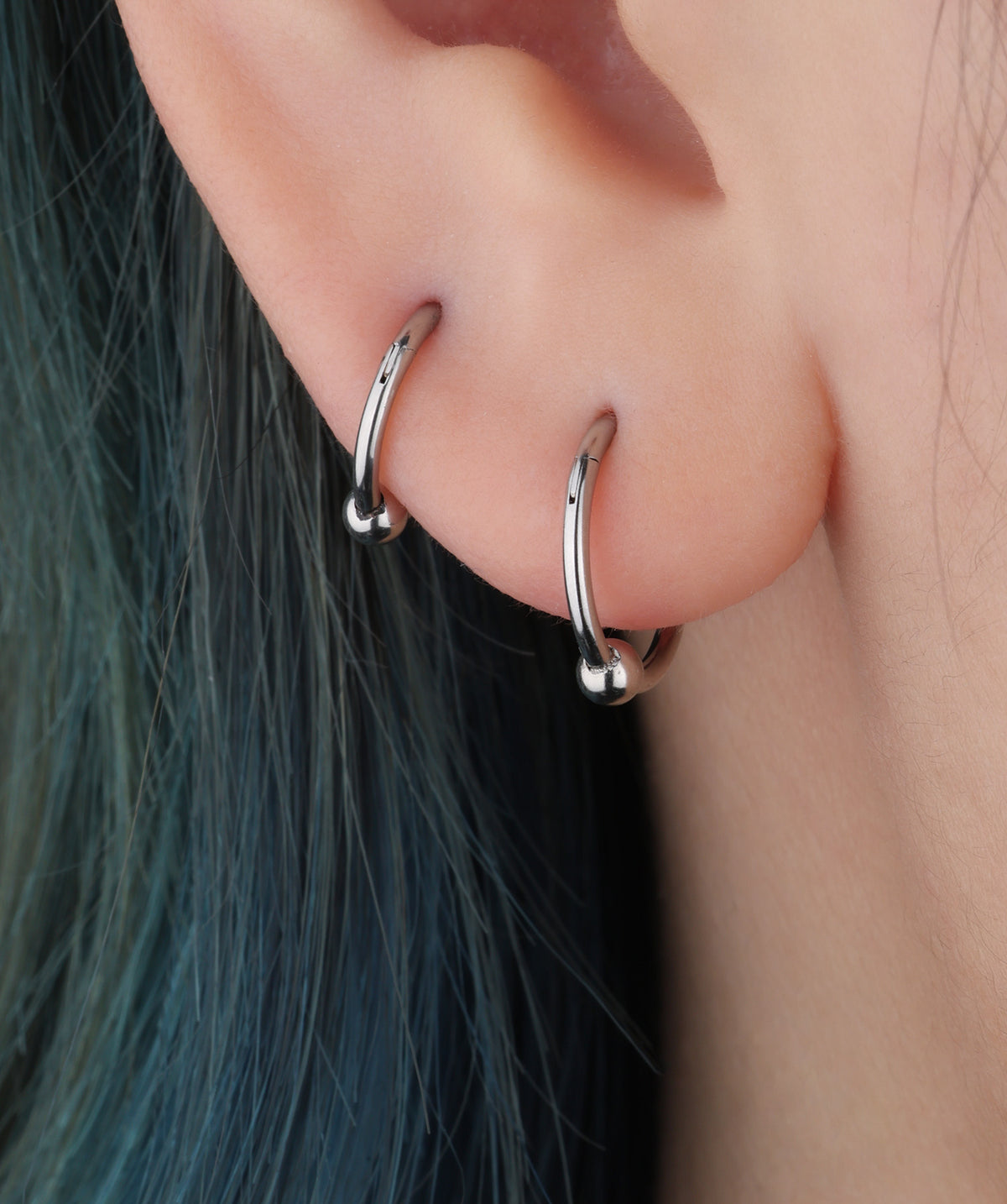 Classic Clicker Hoop - Stainless Steel - Upper Lobe, Conch, Tragus - Oumo Jewelry