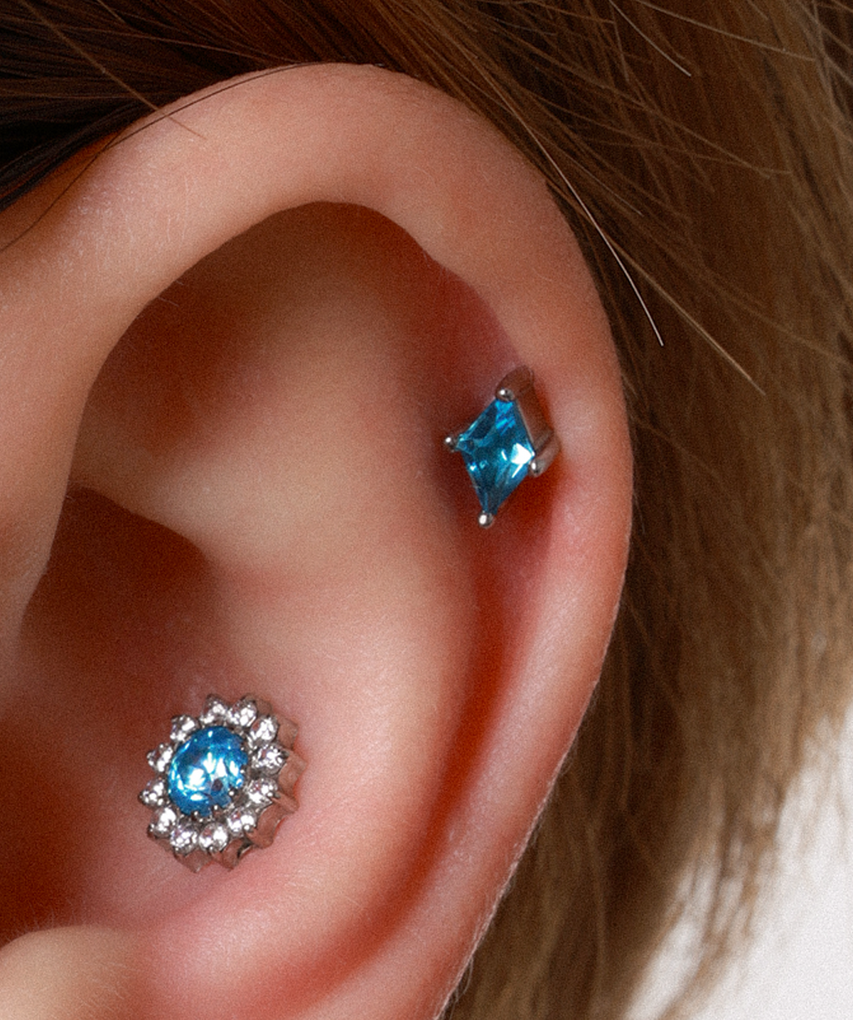 Gem Stud - Stainless Steel - Helix, Forward Helix, Upper Lobe - Oumo Jewelry