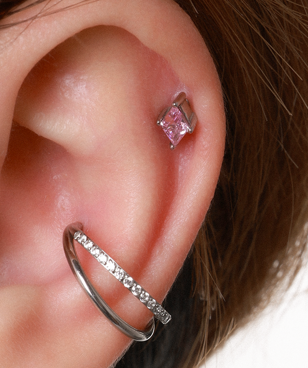 Twilight Curve Clicker Hoop - Stainless Steel - Lobe, Upper Lobe, Helix - Oumo Jewelry