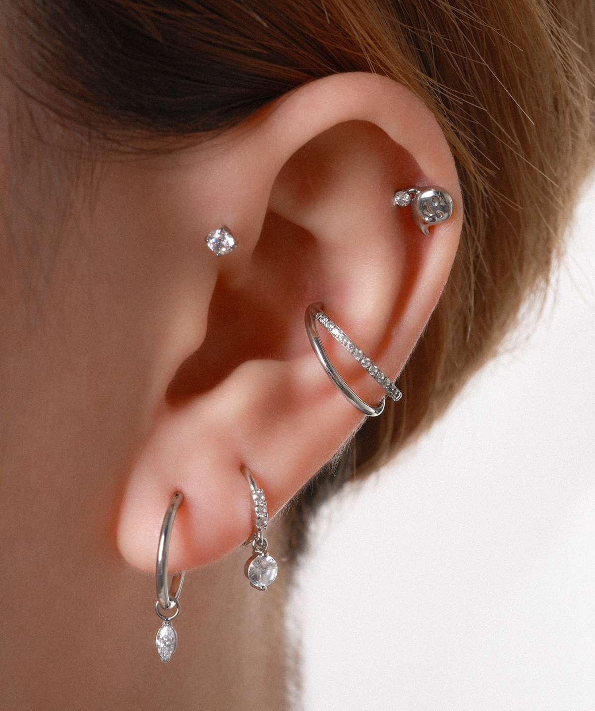 Twilight Curve Clicker Hoop - Stainless Steel - Lobe, Upper Lobe, Helix - Oumo Jewelry