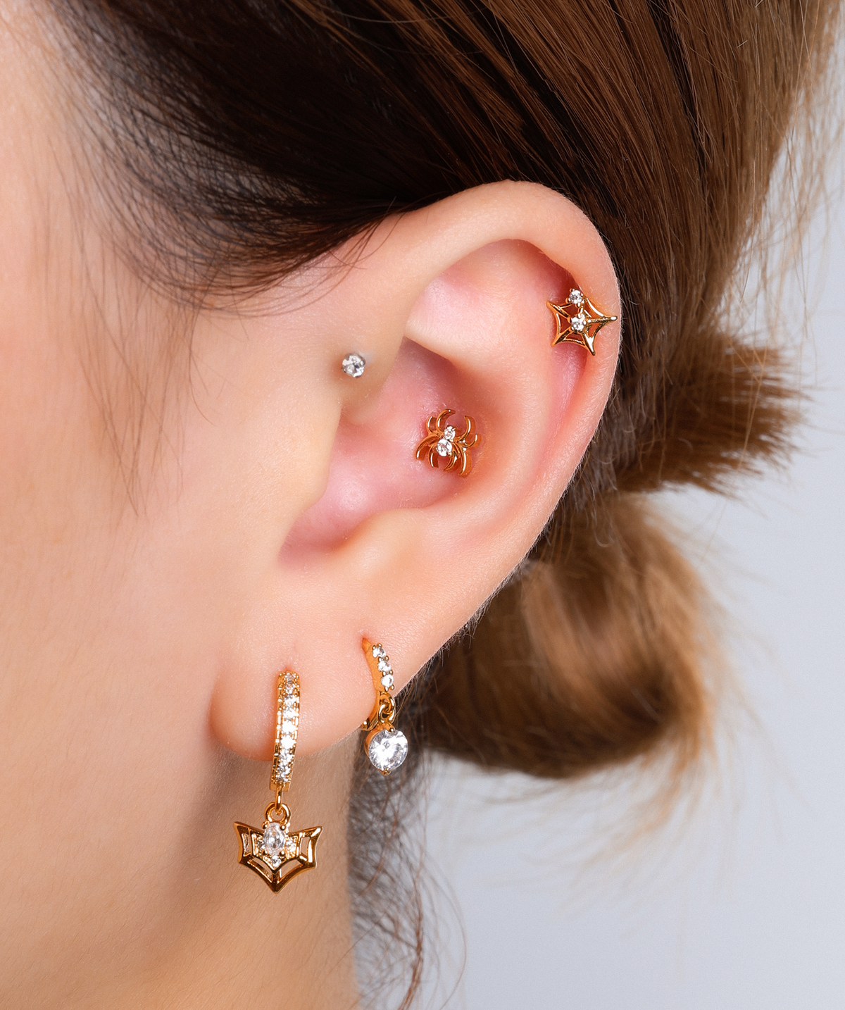 Titanium Spider Stud - Titanium - Upper Lobe, Helix, Flat - Oumo Jewelry