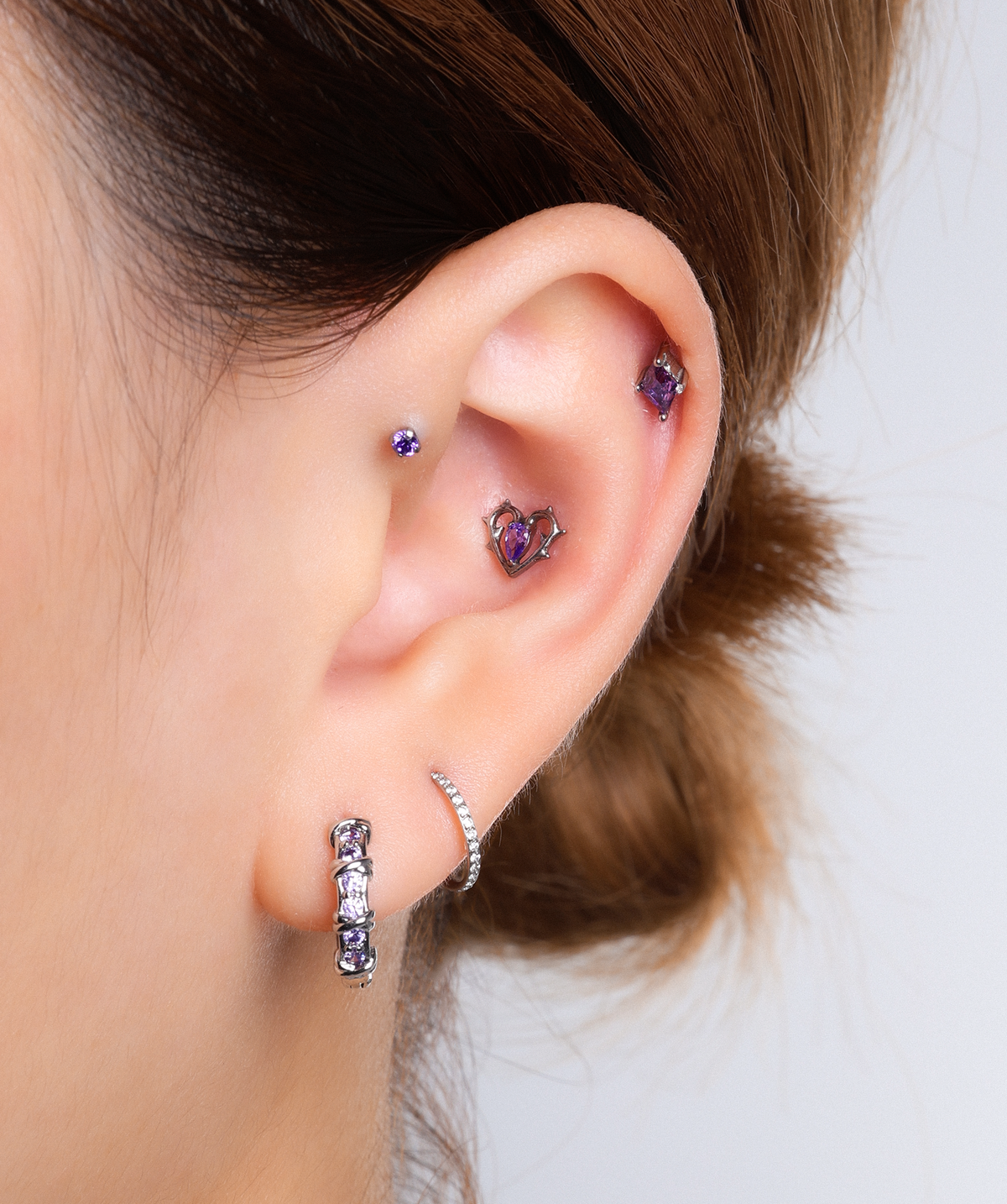 Titanium Thorn Heart Stud - Titanium - Upper Lobe, Helix, Conch - Oumo Jewelry