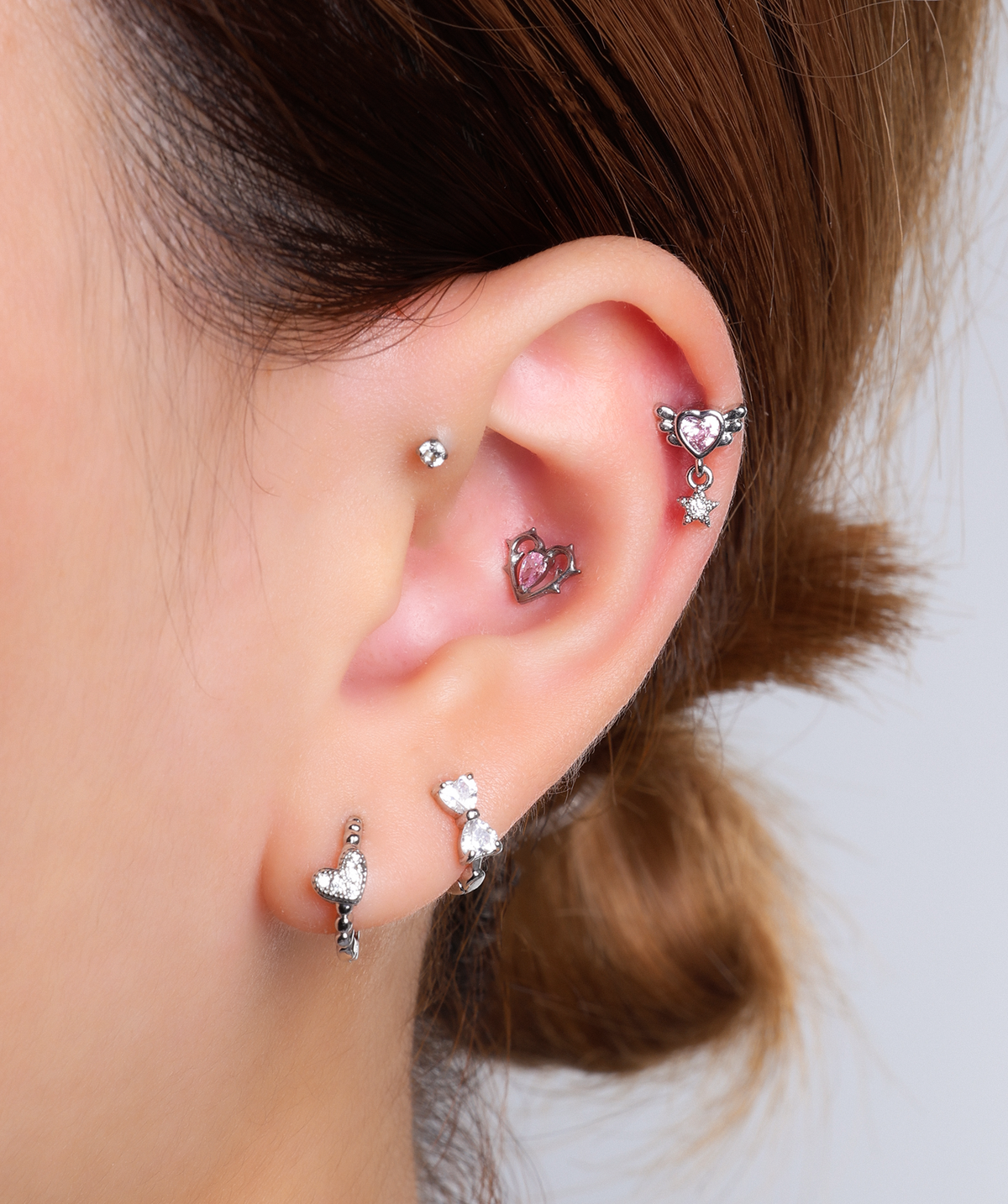 Titanium Thorn Heart Stud - Titanium - Upper Lobe, Helix, Conch - Oumo Jewelry