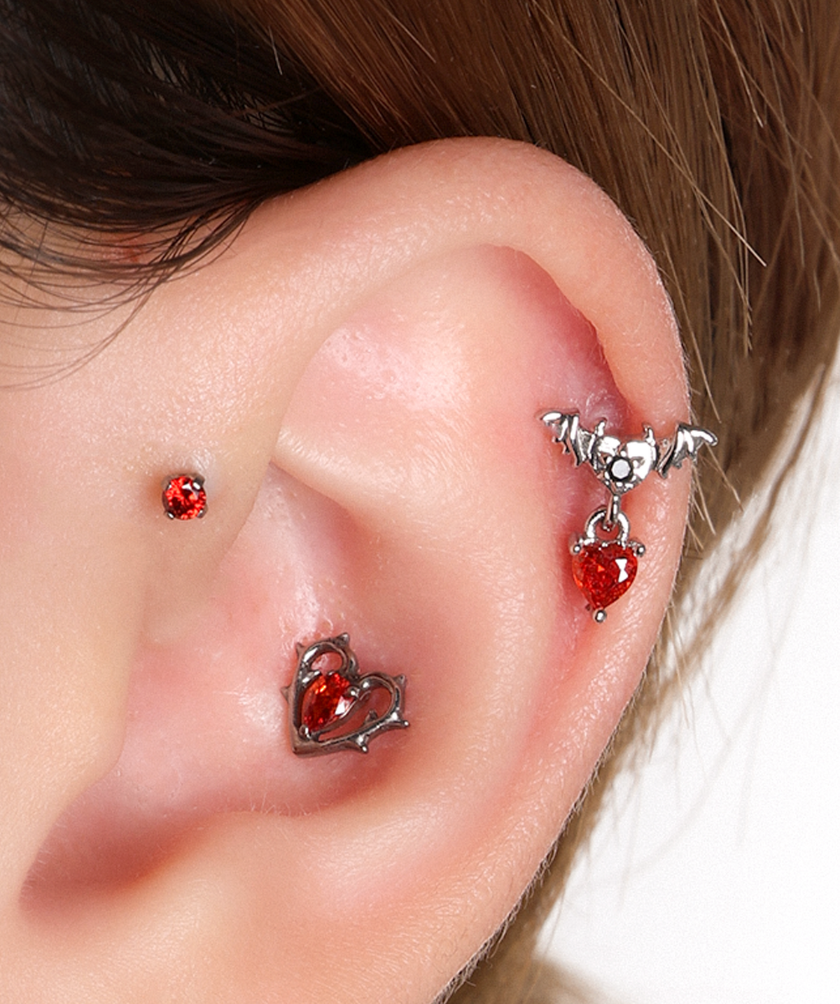 Titanium Thorn Heart Stud - Titanium - Upper Lobe, Helix, Conch - Oumo Jewelry