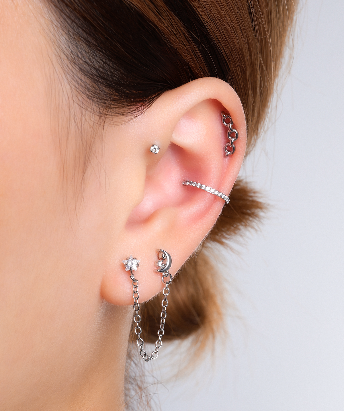Titanium Chain Loop Stud - Titanium - Upper Lobe - Oumo Jewelry