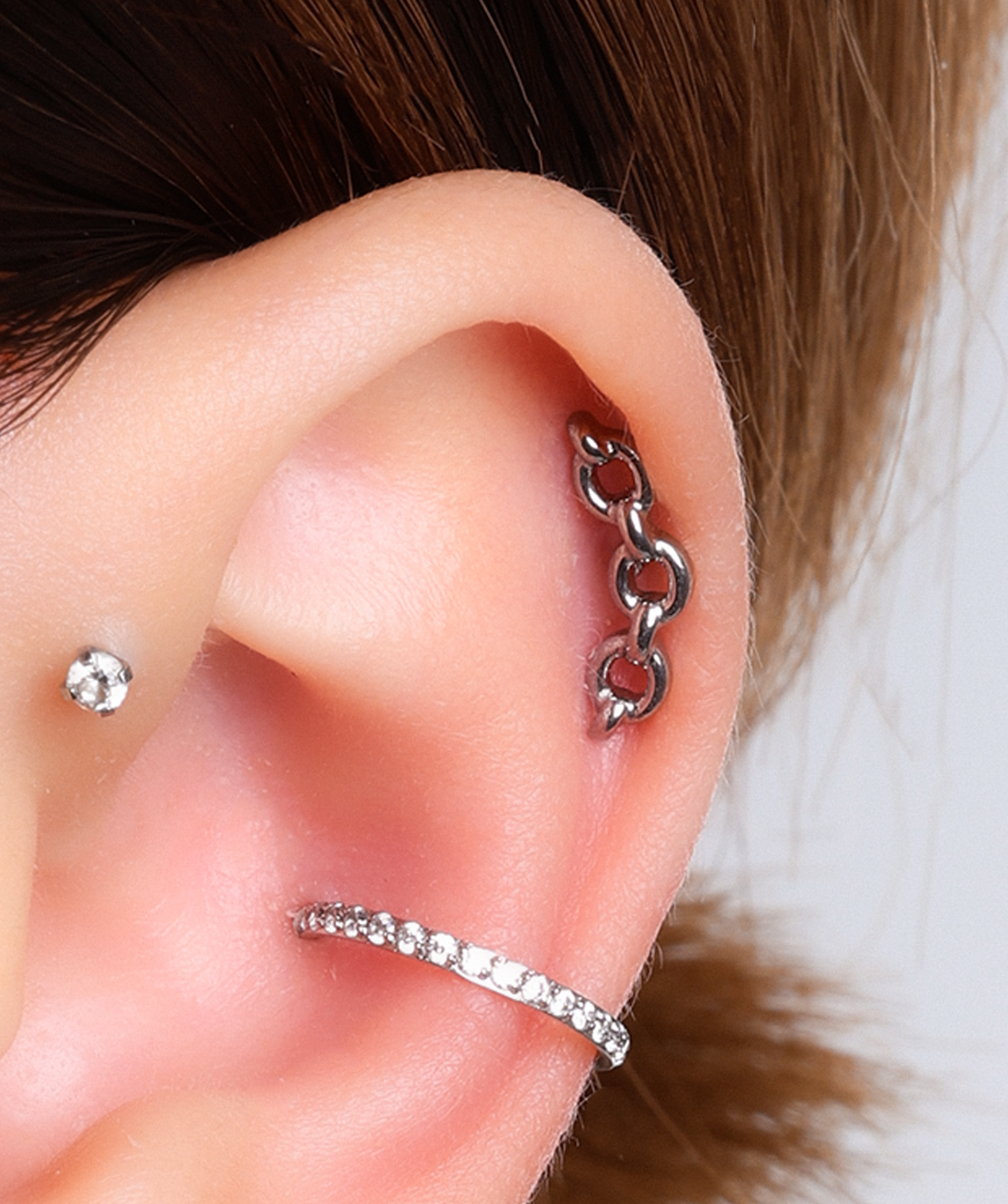 Titanium Chain Loop Stud - Titanium - Upper Lobe - Oumo Jewelry