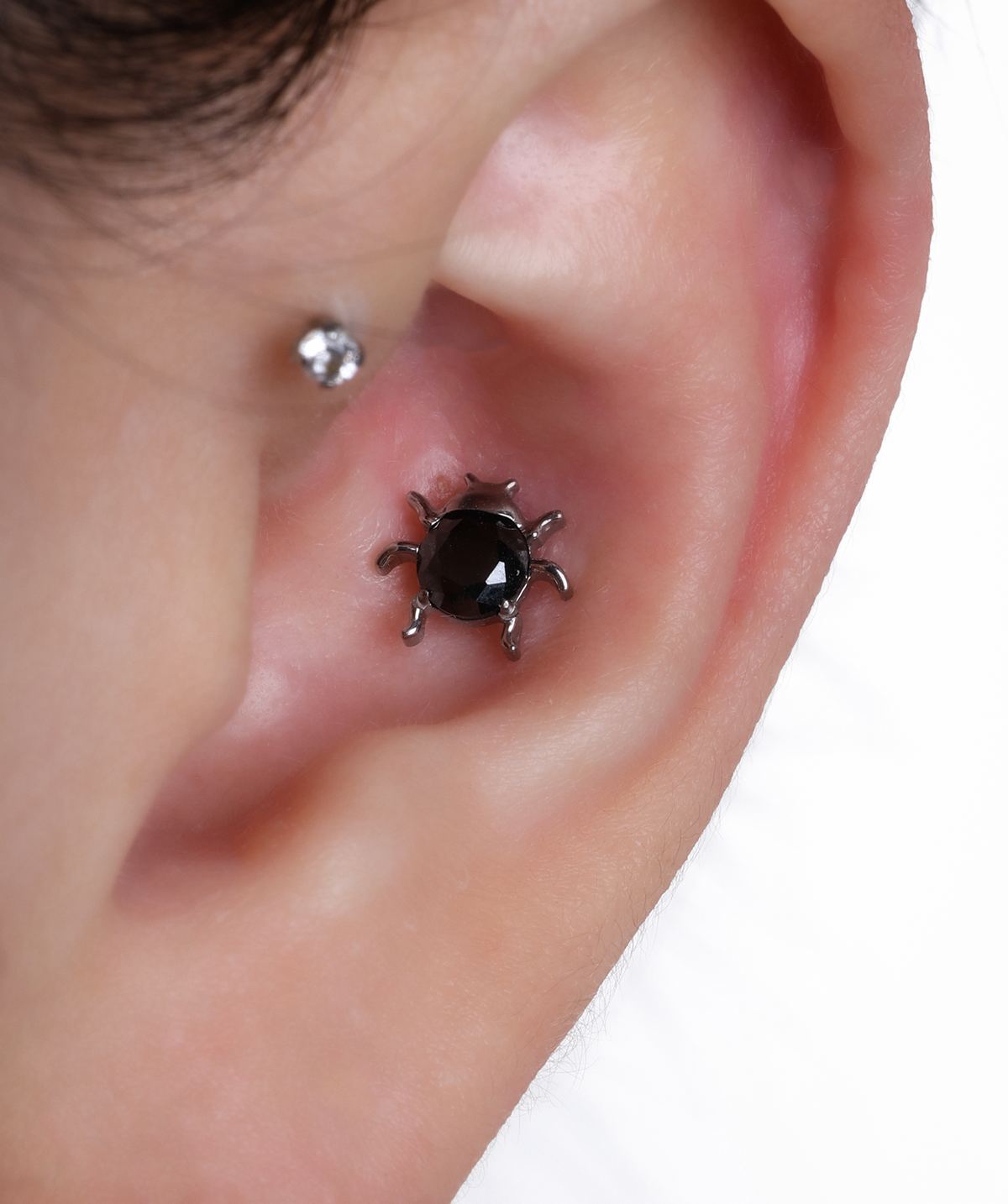 Titanium Ladybug Stud - Titanium - Helix, Upper Lobe, Conch - Oumo Jewelry