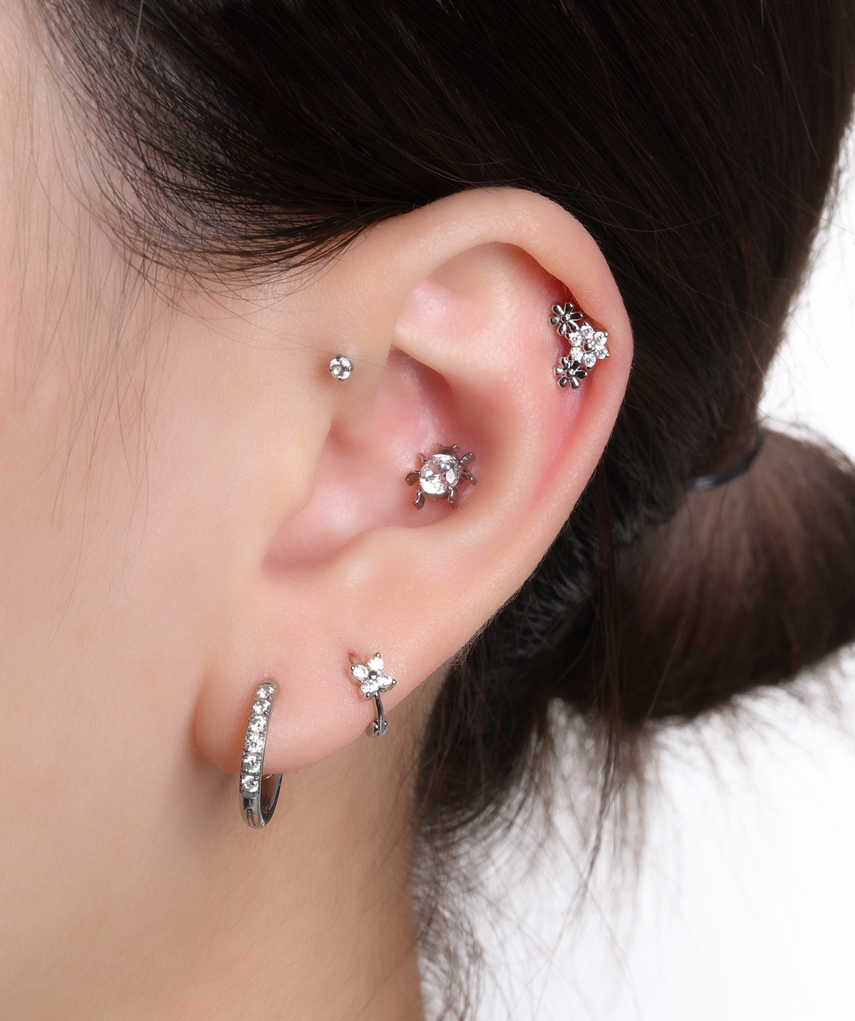 Titanium Ladybug Stud - Titanium - Helix, Upper Lobe, Conch - Oumo Jewelry