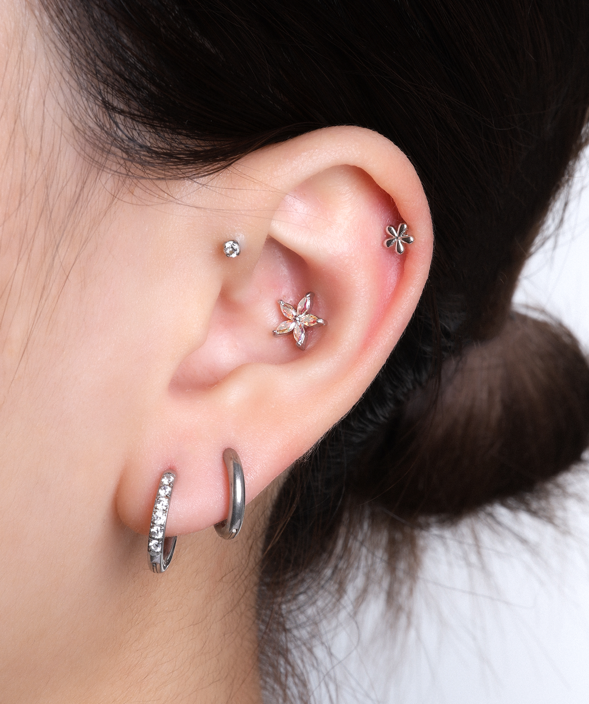 Flower Flatback Stud - Stainless Steel - Helix, Upper Lobe, Conch - Oumo Jewelry