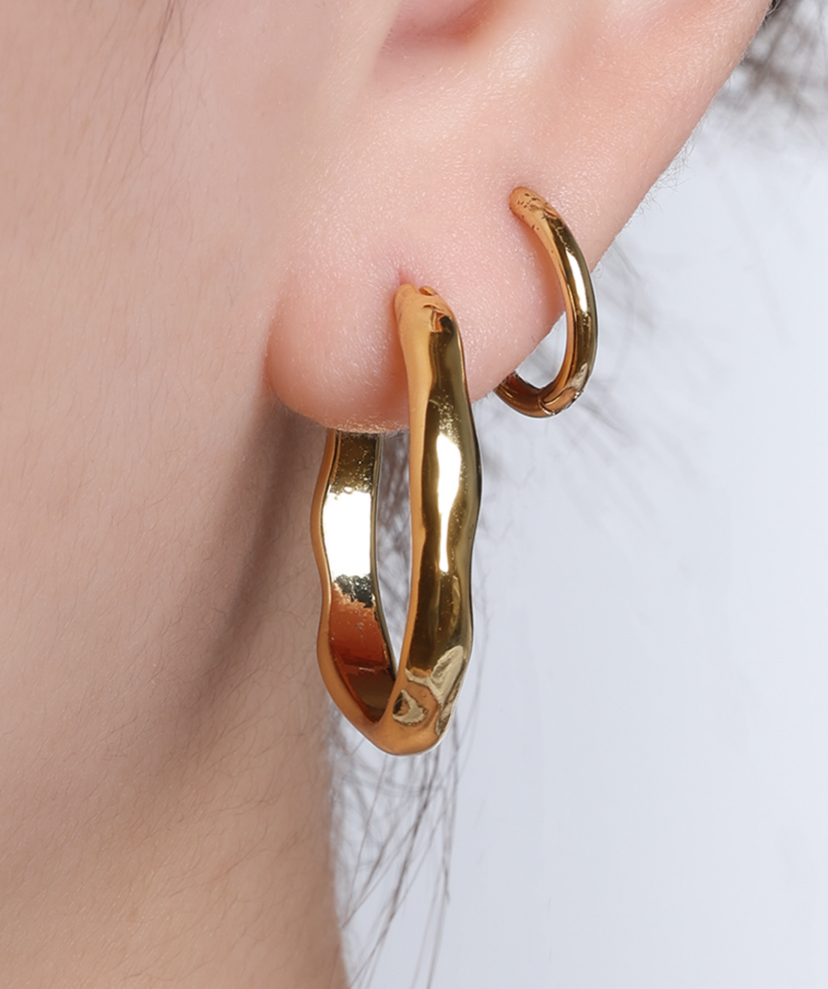 Wave Hoops - Brass - Oumo Jewelry