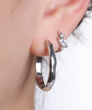 Wave Hoops - OumoJewelry