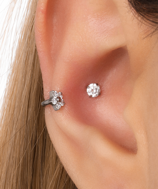 Titanium Flower Horseshoe Ring - OumoJewelry