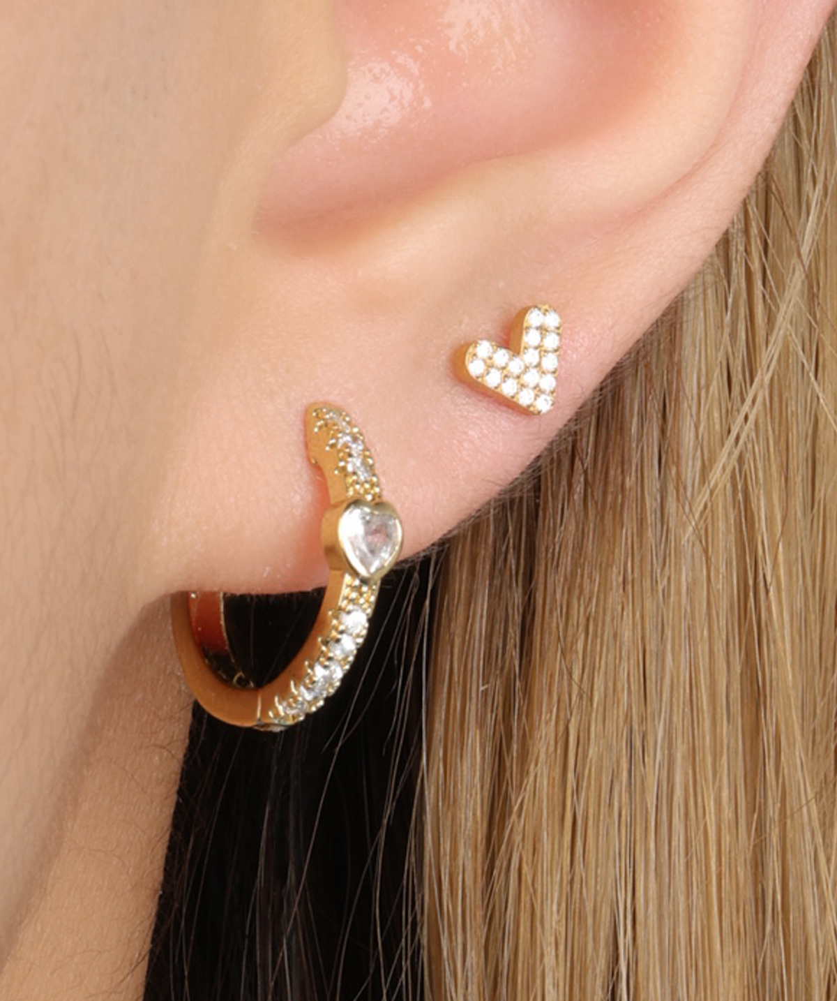 Titanium Vivia Stud - Titanium - Helix, Upper Lobe, Conch - Oumo Jewelry