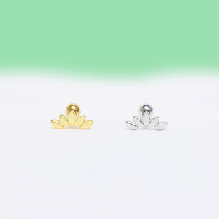 E23m11038 Grass Leaf Stud - OhmoJewelry
