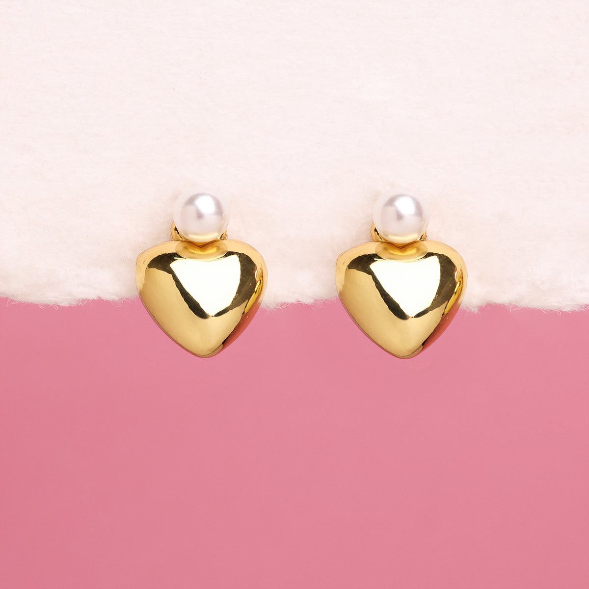 Pearl Love Studs - Brass - Oumo Jewelry
