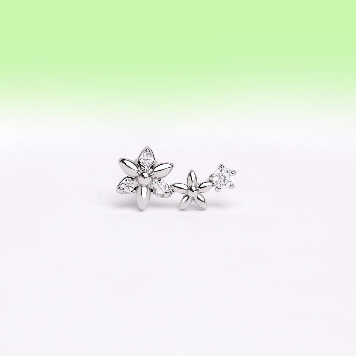 Attractive Flower Stud - Stainless Steel - Upper Lobe, Helix, Flat - Oumo Jewelry