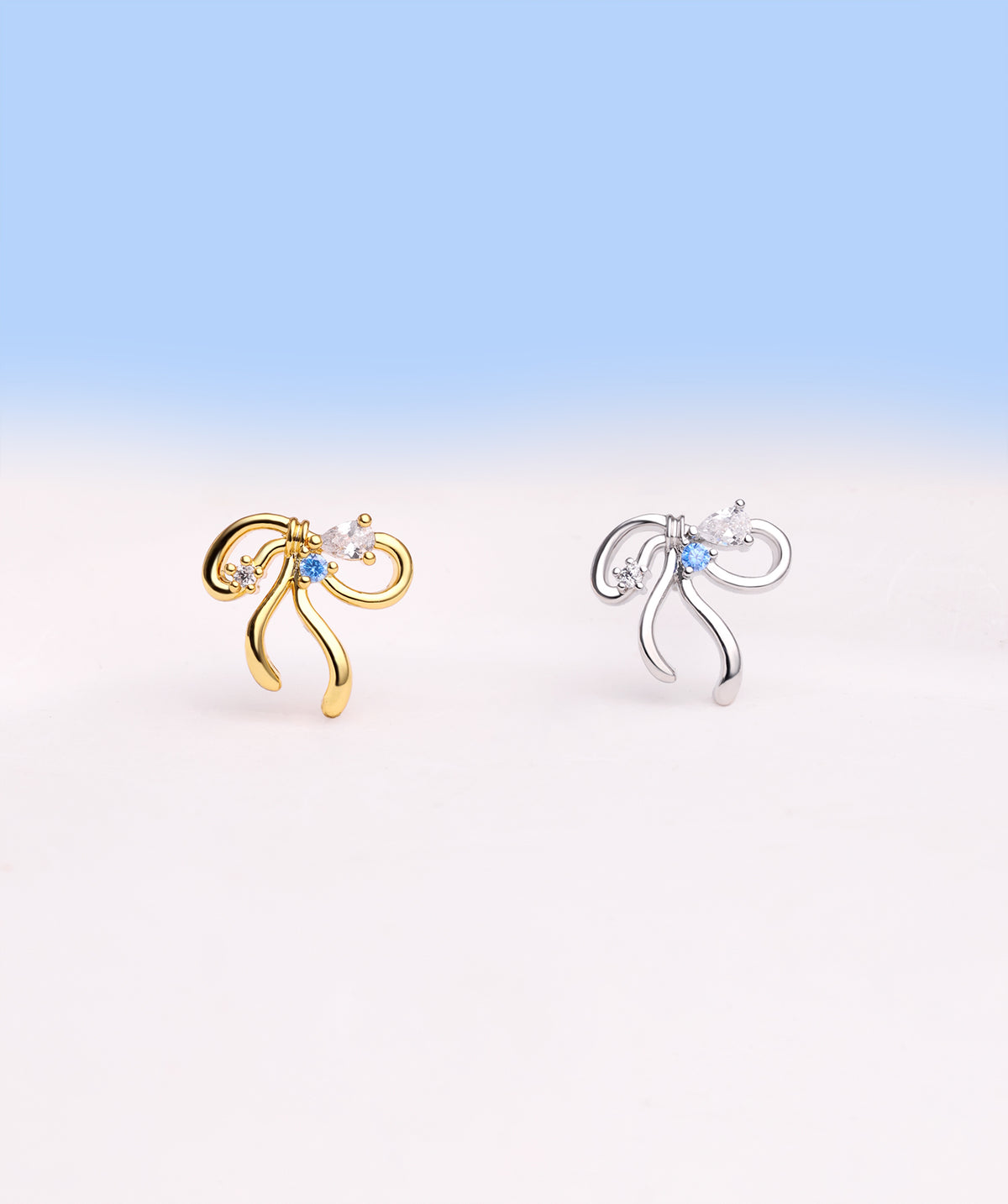 Beautiful Bow Stud - Stainless Steel - Upper Lobe, Helix - Oumo Jewelry