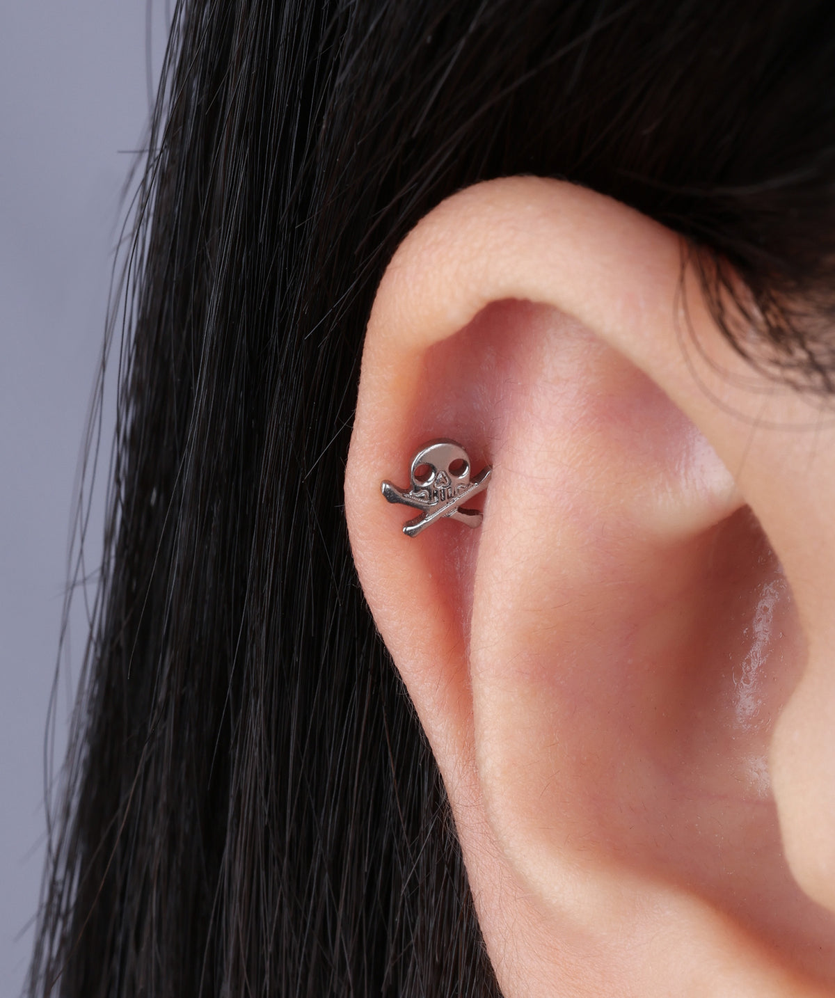 Titanium Skull Flatback Stud - Titanium - Helix, Upper Lobe, Conch - Oumo Jewelry
