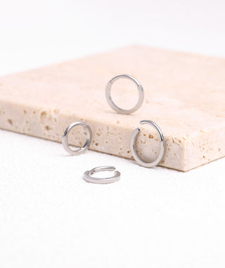Titanium Simple Clicker Hoop - OumoJewelry