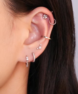 Chain-Shaped Gemstone Hoop - OumoJewelry