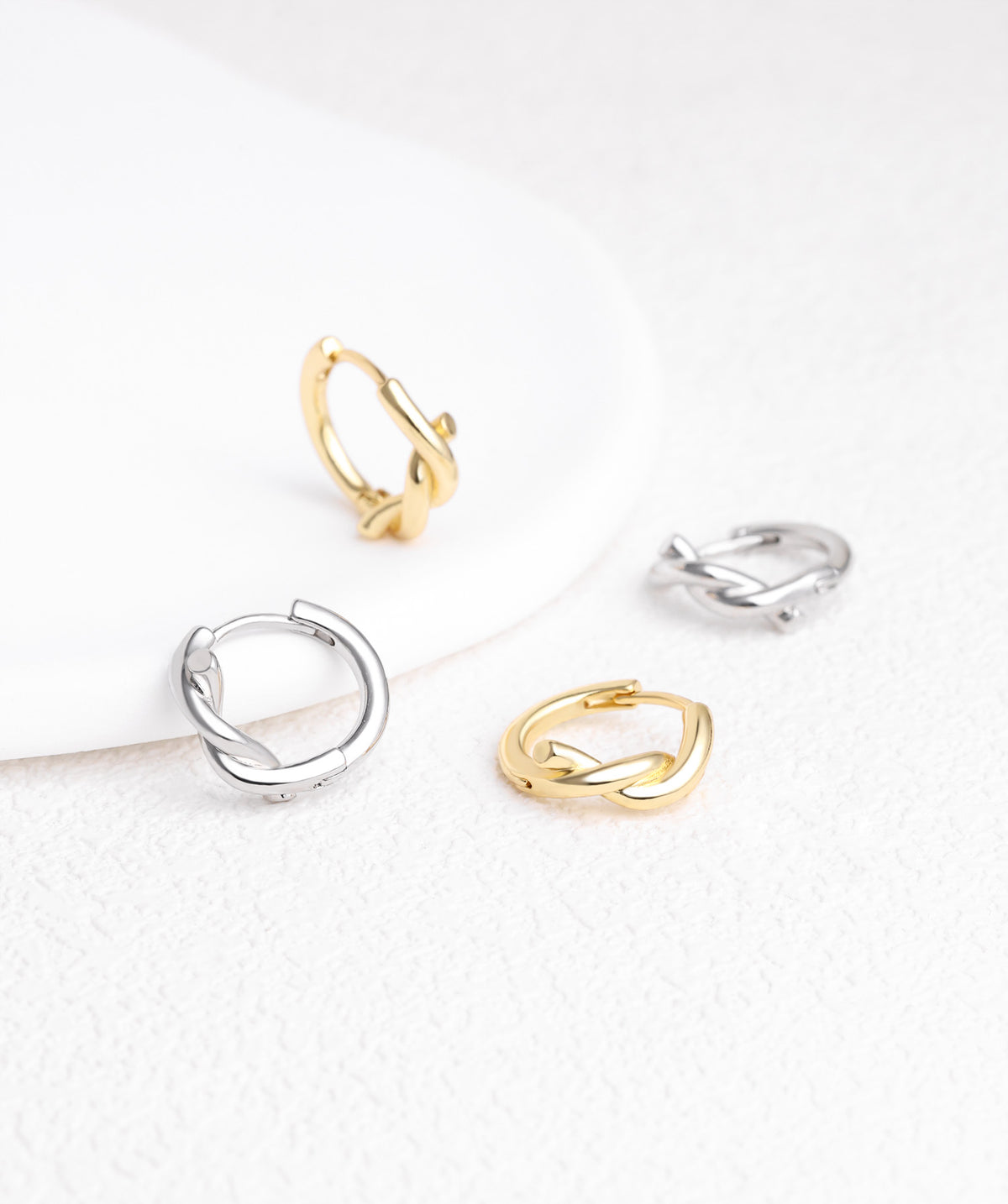 Knot Hoops - Brass - Oumo Jewelry