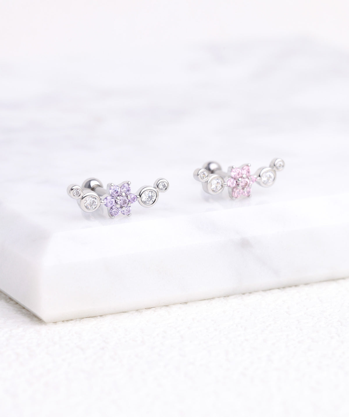 Curved Flower Stud - Stainless Steel - Upper Lobe, Helix, Flat - Oumo Jewelry