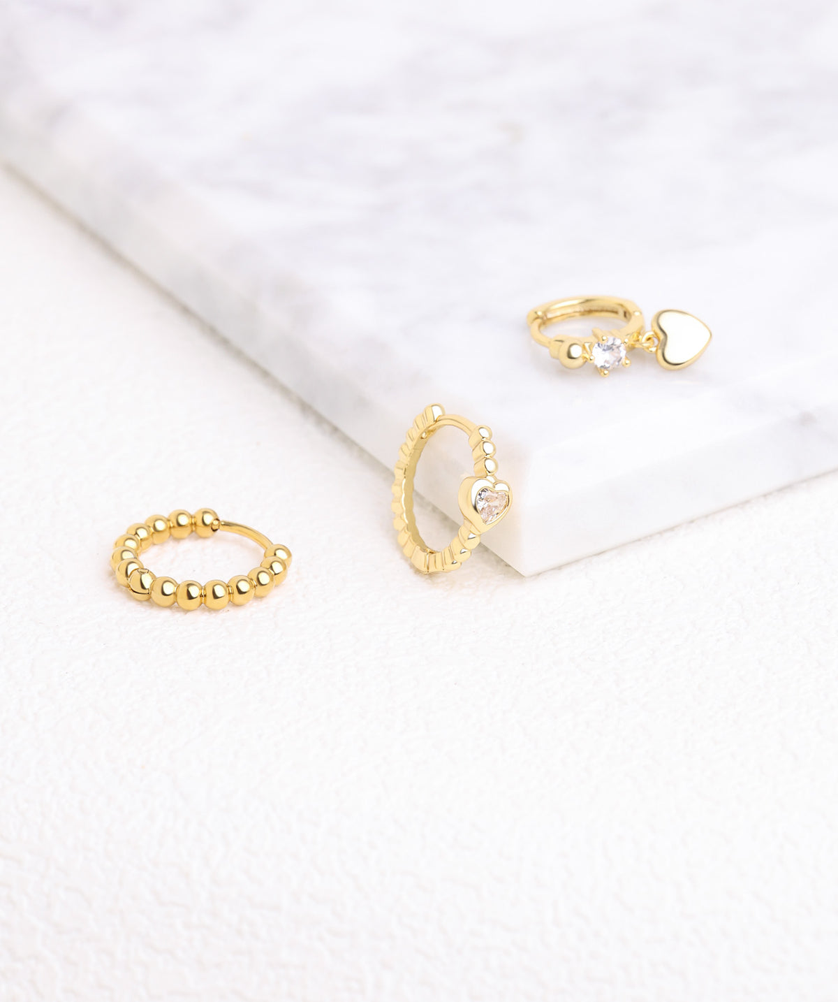 Sparkling Heart Hoops - Brass - Oumo Jewelry